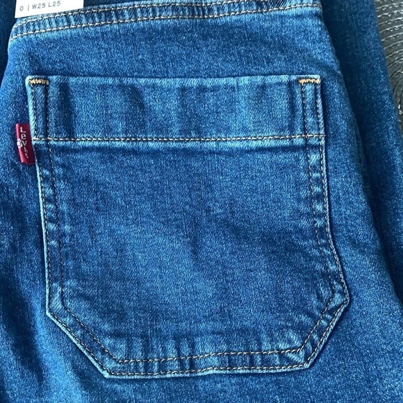 Levi’s jeans pants mile high cropped wide … - Picture 7 of 7